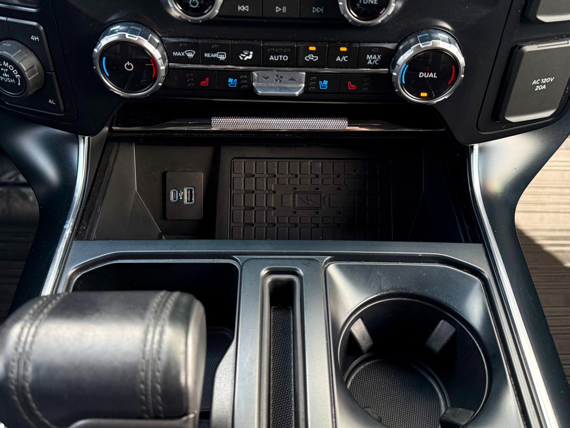 Used 2023 Ford F150 Raptor AWD/4WD image 16
