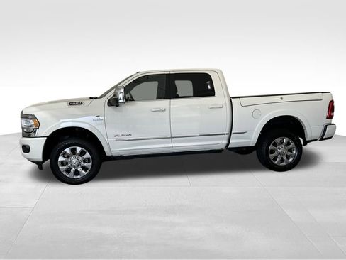 Used 2023 RAM 2500 Limited AWD/4WD image 2