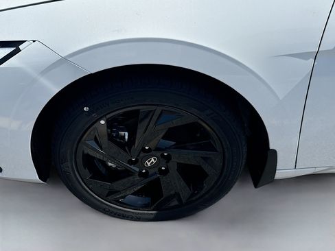 New 2026 Hyundai Elantra Sport FWD image 21