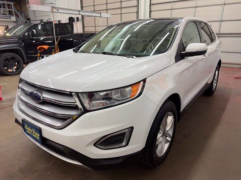 Used 2017 Ford Edge SEL w/ Equipment Group 201A AWD/4WD image 3