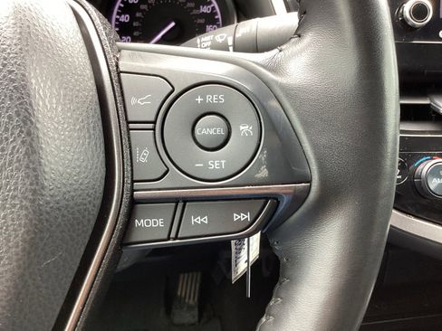 Used 2024 Toyota Camry SE FWD image 6