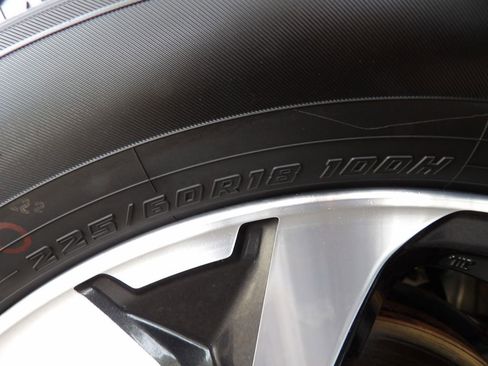 Used 2022 Subaru Outback Limited image 32