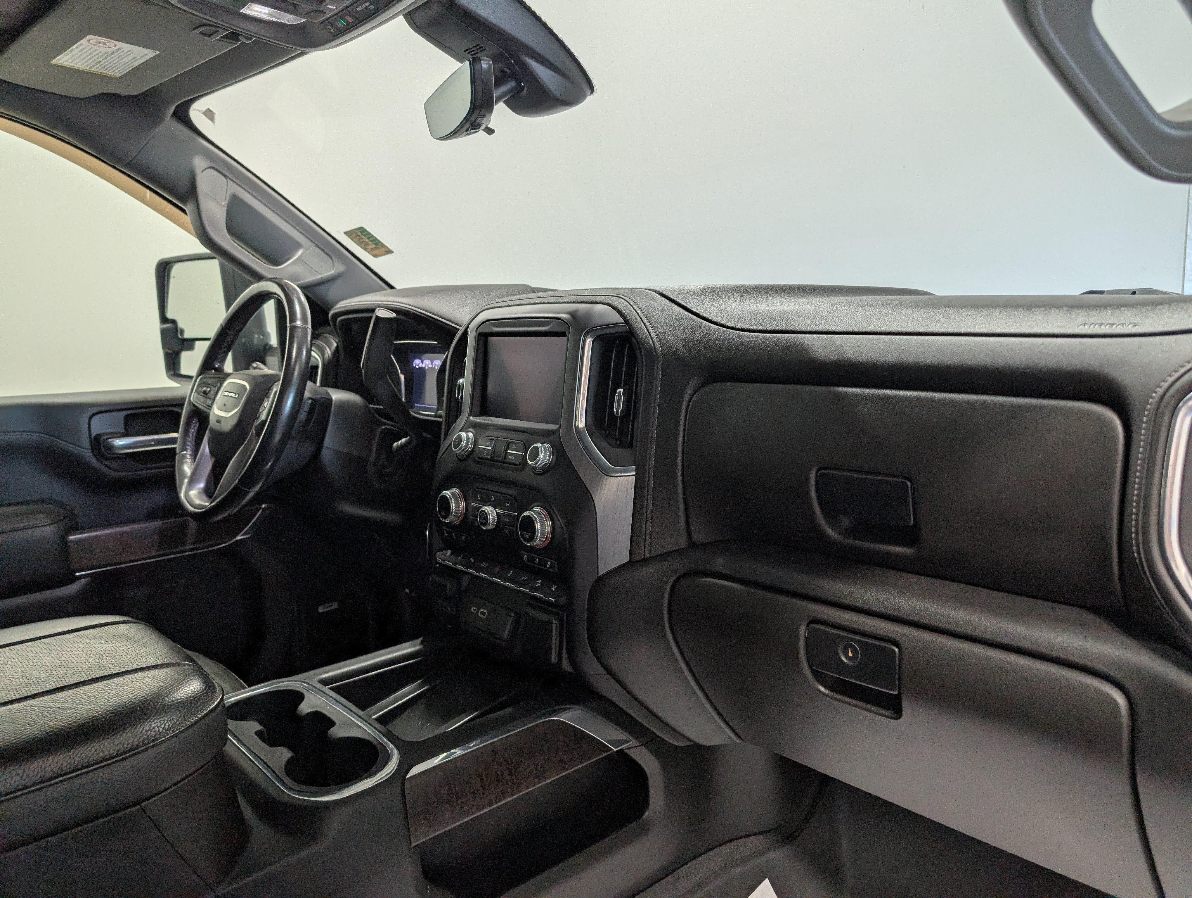 Used 2023 GMC Sierra 2500 Denali w/ Technology Package AWD/4WD image 20
