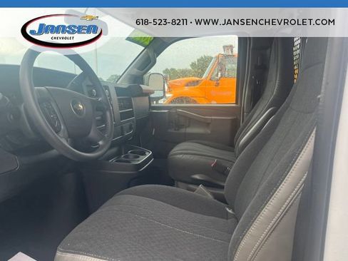 Used 2025 Chevrolet Express 2500 w/ Driver Convenience Package RWD image 9