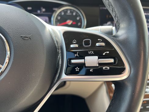 Used 2019 Mercedes-Benz E 300 4MATIC image 20