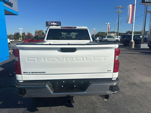 Used 2023 Chevrolet Silverado 2500 LT image 3