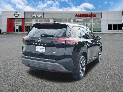 Used 2023 Nissan Rogue SV FWD image 7