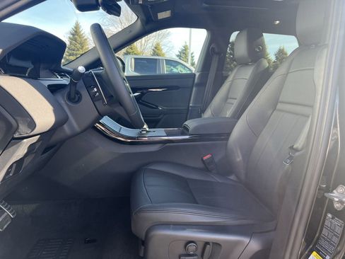New 2025 Land Rover Range Rover Evoque Dynamic SE image 22