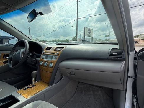 Used 2007 Toyota Camry XLE FWD image 15