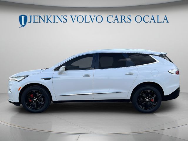 Used 2024 Buick Enclave Essence w/ Experience Buick Package FWD image 6