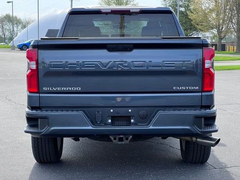 Used 2020 Chevrolet Silverado 1500 Custom w/ Custom Value Package AWD/4WD image 37