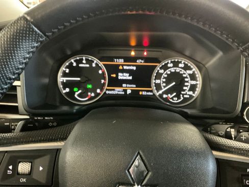 Used 2024 Mitsubishi Outlander SE AWD/4WD image 19