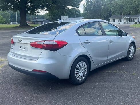 Used 2016 Kia Forte LX FWD image 8