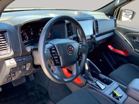 Used 2024 Nissan Frontier PRO-4X w/ Pro Convenience Package AWD/4WD image 18