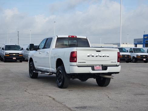 Used 2025 RAM 2500 Laramie AWD/4WD image 5