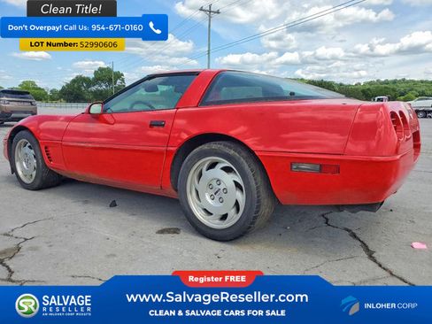Used 1996 Chevrolet Corvette Coupe RWD image 3