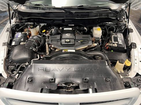 Used 2017 RAM 3500 Laramie image 19