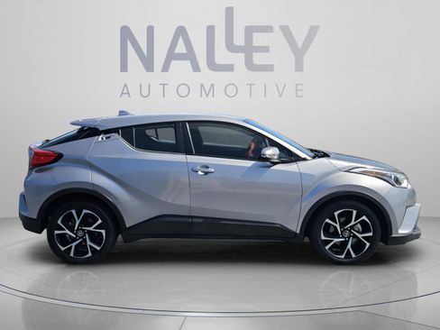 Used 2019 Toyota C-HR XLE FWD image 6