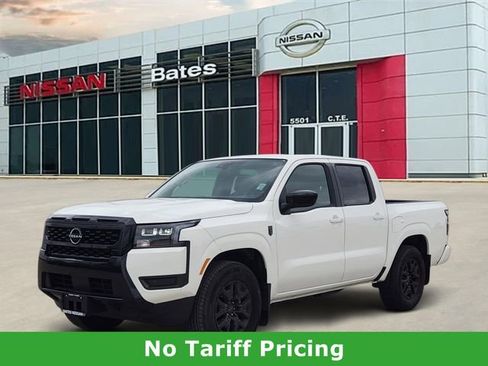 Certified 2026 Nissan Frontier SV w/ SV Convenience Package RWD image 2