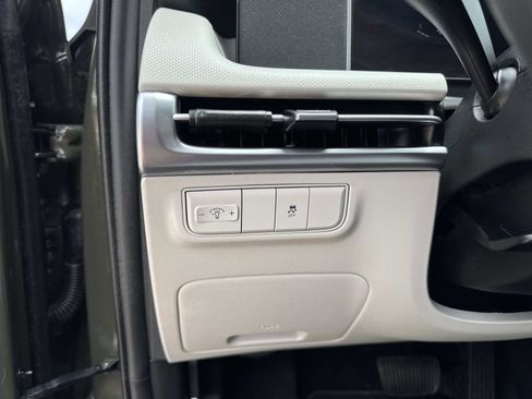 Used 2025 Hyundai Tucson SE FWD image 20