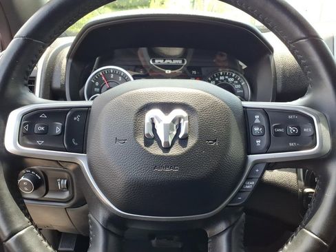 Certified 2024 RAM 2500 Big Horn w/ Night Edition AWD/4WD image 5
