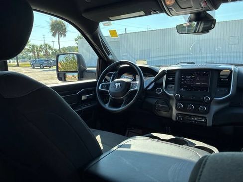 Used 2024 RAM 2500 Big Horn AWD/4WD image 23