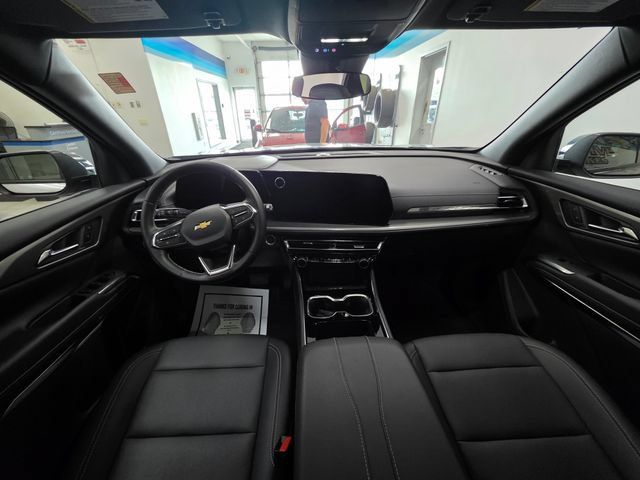 Used 2026 Chevrolet Traverse LT AWD/4WD image 14