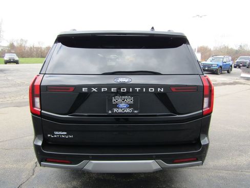 Used 2025 Ford Expedition Platinum AWD/4WD image 6