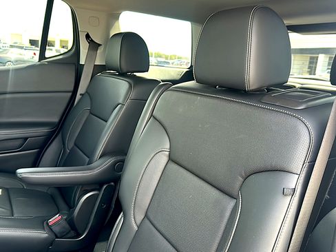 Used 2020 GMC Acadia SLT image 19