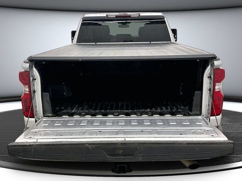 Used 2023 Chevrolet Silverado 2500 Custom w/ Custom Value Package AWD/4WD image 7
