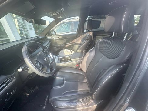 Used 2024 Hyundai Palisade Calligraphy FWD image 4
