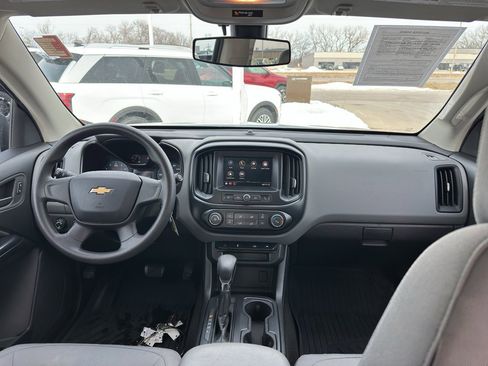 Used 2022 Chevrolet Colorado W/T image 12
