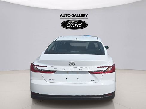 Used 2025 Toyota Camry LE FWD image 6
