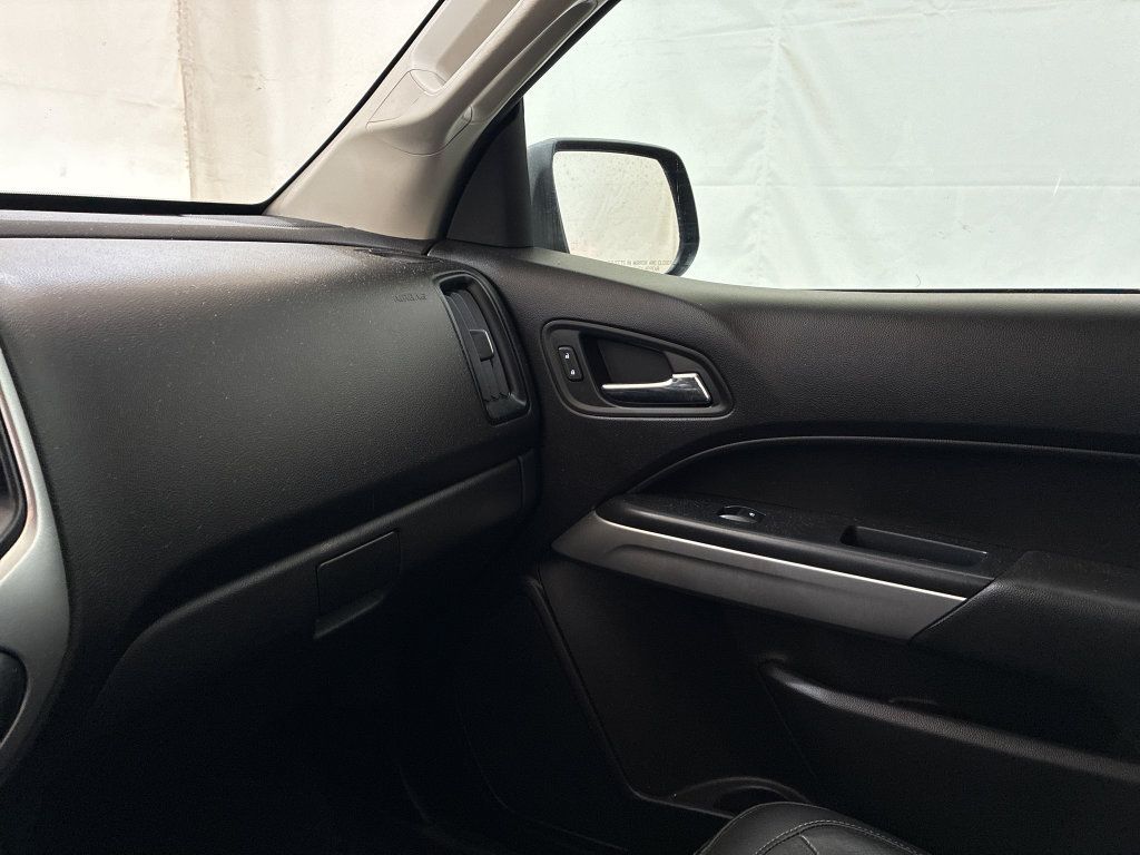 Used 2019 Chevrolet Colorado ZR2 AWD/4WD image 30