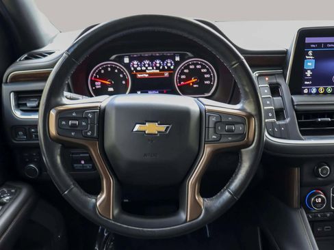 Used 2021 Chevrolet Tahoe High Country w/ Premium Package image 18