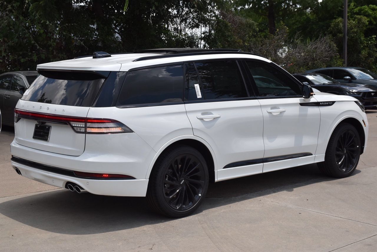 New 2026 Lincoln Aviator Reserve AWD/4WD image 6