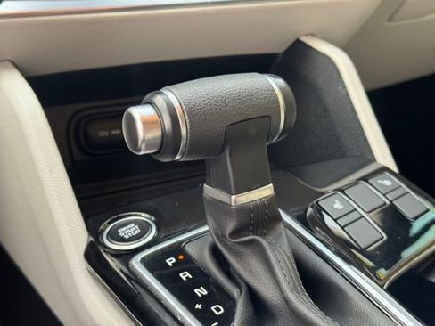 Certified 2025 Kia Sportage EX image 22