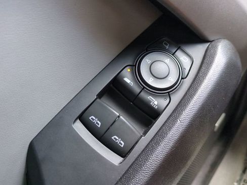 Used 2021 Chevrolet Camaro LT w/ Technology Package RWD image 27