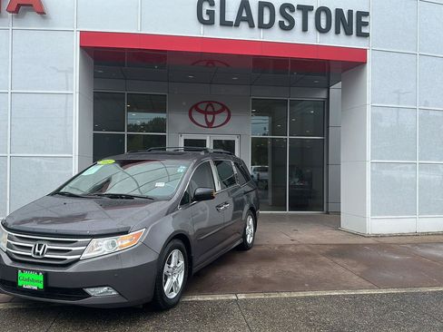 Used 2012 Honda Odyssey Touring Elite image 2