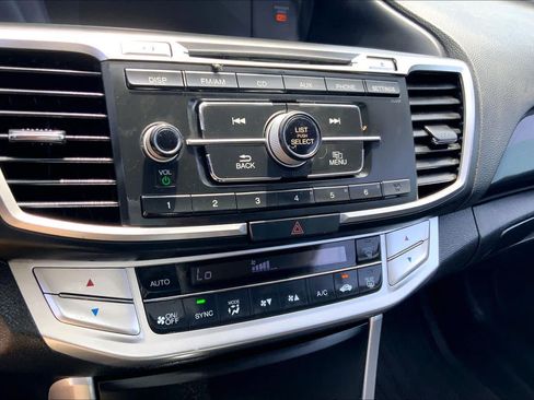 Used 2015 Honda Accord Sport image 30