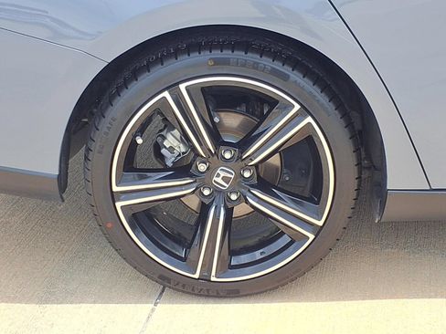Used 2024 Honda Accord Sport image 25