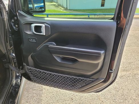 Used 2020 Jeep Wrangler Unlimited Sport AWD/4WD image 9
