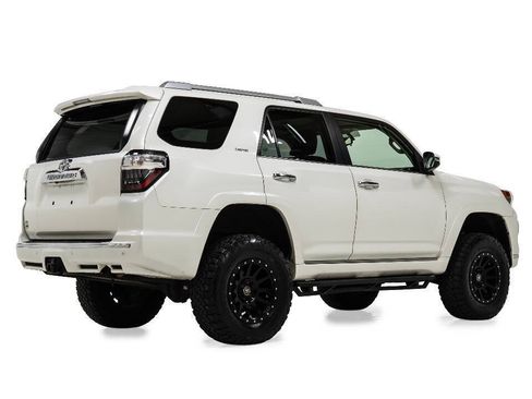 Used 2018 Toyota 4Runner Limited AWD/4WD image 3