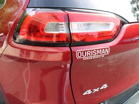 Used 2017 Jeep Cherokee Latitude w/ Comfort/Convenience Group image 25