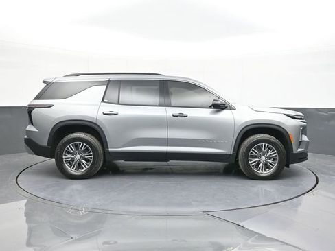 New 2026 Chevrolet Traverse LT w/ Driver Confidence Package image 16