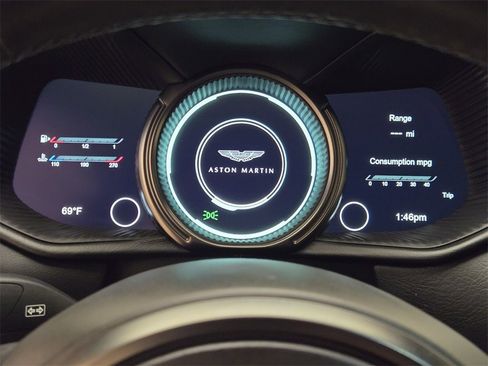 Used 2020 Aston Martin DB11 Coupe image 35