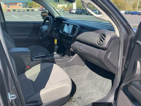 Used 2022 Toyota Tacoma SR image 24