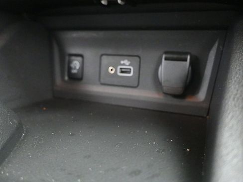 Used 2024 Nissan Sentra S image 16