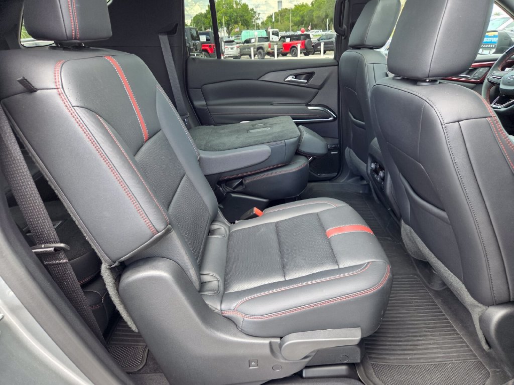 Used 2024 Chevrolet Traverse RS w/ LPO, Floor Liner Package FWD image 15