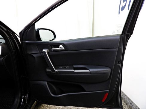 Used 2020 Kia Sportage S AWD/4WD image 14